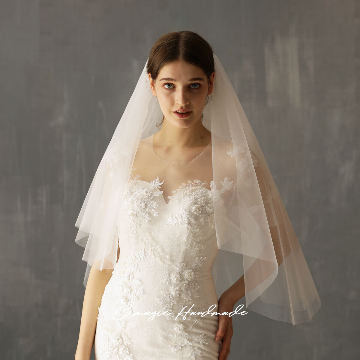 V634 French simple bridal veil, retro double-layer fluffy short white photo props wedding headgear