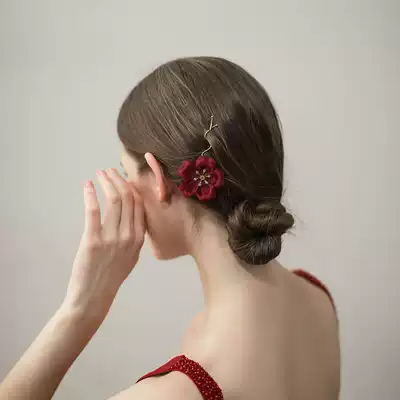 O390 new Chinese wine red bridal headdress fresh and simple diamond yarn flower hairpin dress styling hair accessories