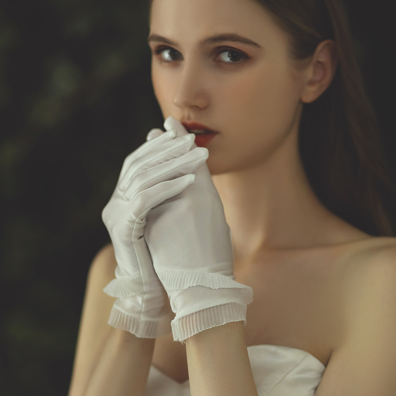 Elegant satin lace bridal wedding dress gloves Retro white Short Bride Wedding Gown Props Styling Female Accessories