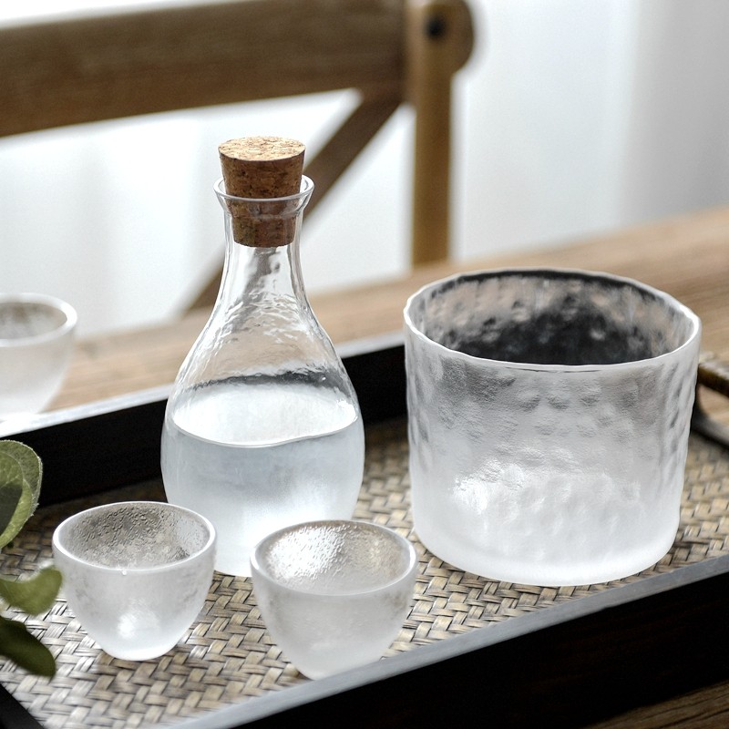 Cherry Blossom Pavilion Creative Cloud White Wine Set Hammer Pattern Glass Wine Pot Home Warm Wine Pot sake rice glass glass
