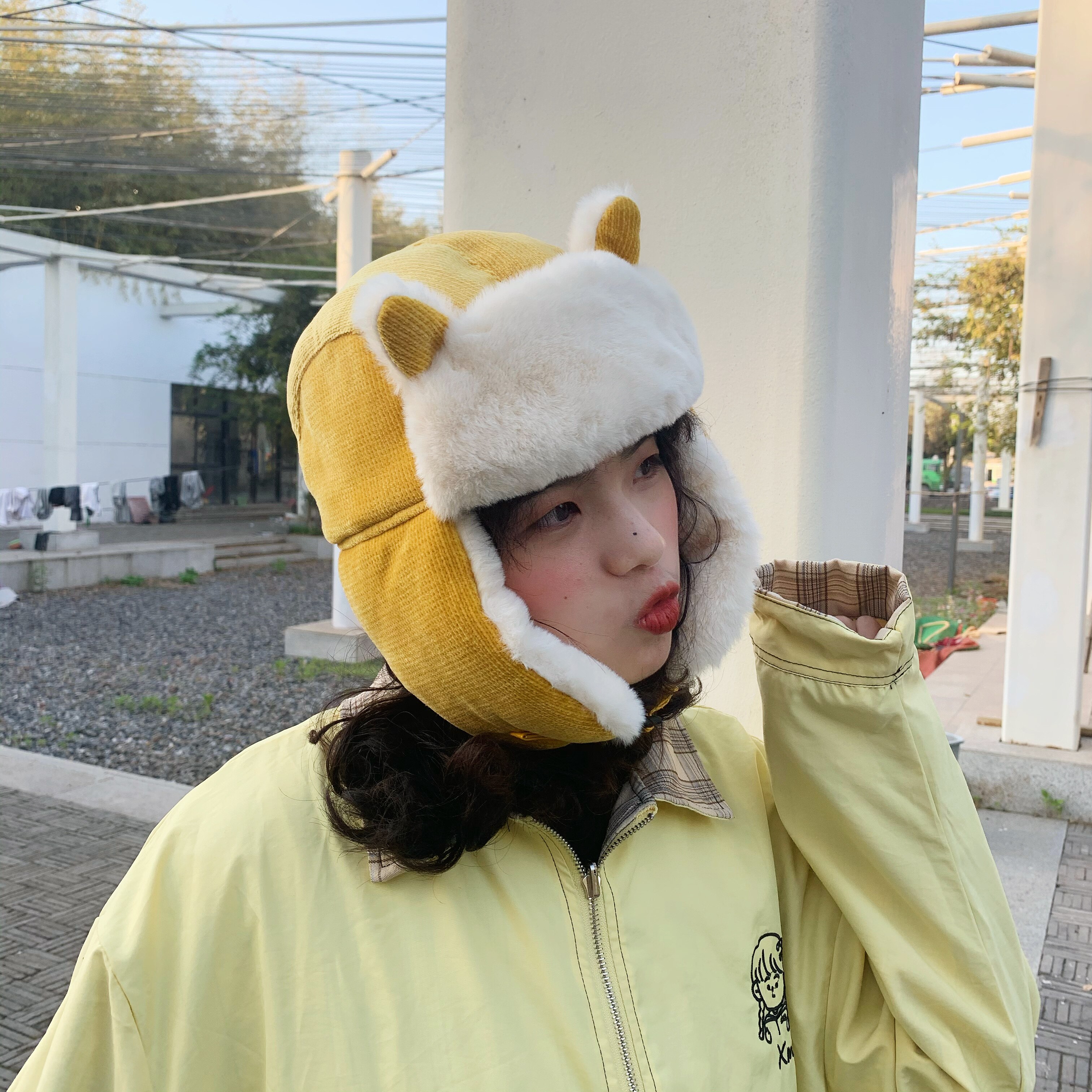 Cat ear Lei Feng cap thickened female warm Han version cute 100 lap fashion winter protective ear plush hat Korean version