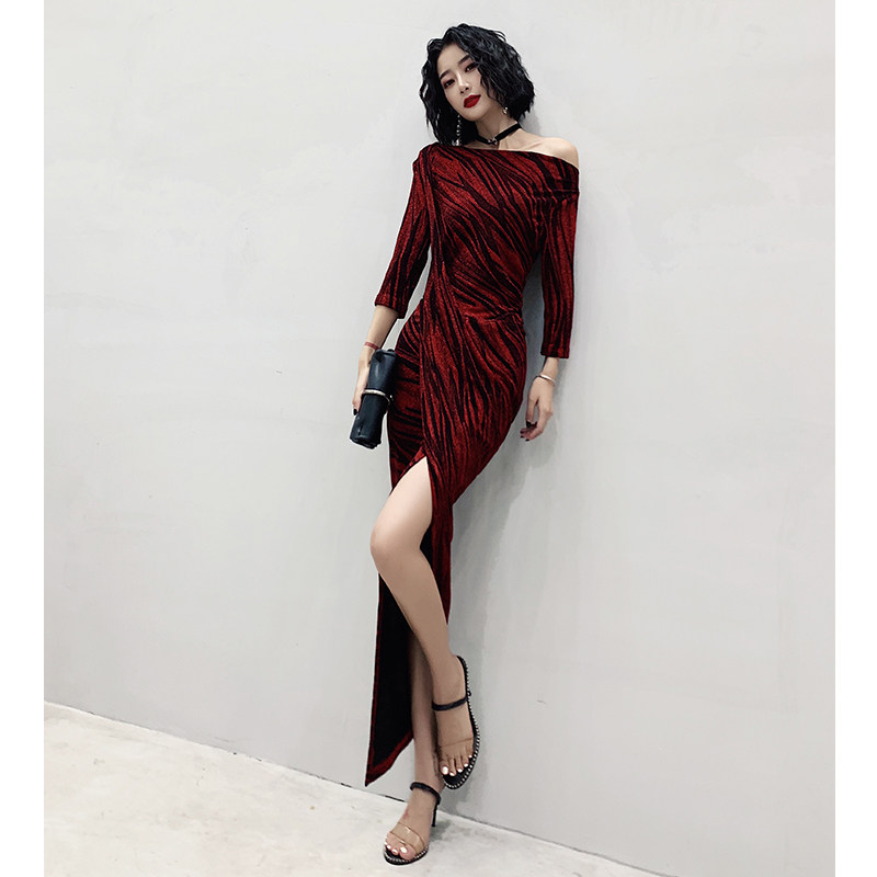 High-end evening dress women can usually wear the new 2021 explosion-style banquet temperament light luxury niche summer slim red