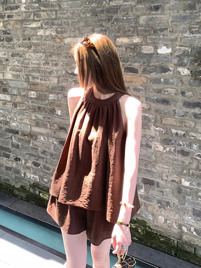 白色亚麻套装女2025夏季新款小个子韩系两件套无袖上衣短裤度假风