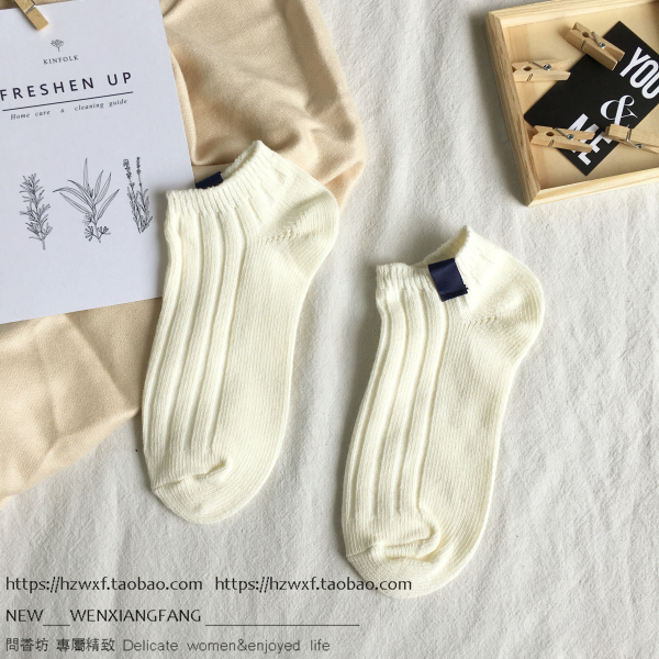 Vớ nữ vớ cotton Hàn Quốc nông miệng thấp giúp thuyền vớ Sen tinh khiết màu dệt kim vớ cotton cá tính phụ nữ hoang dã vớ