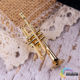 ແຜ່ນທອງຄໍາ clarinet saxophone brooch trombone drum set violin clarinet horn brooch pin ຮູບແບບເຄື່ອງມືລົມ