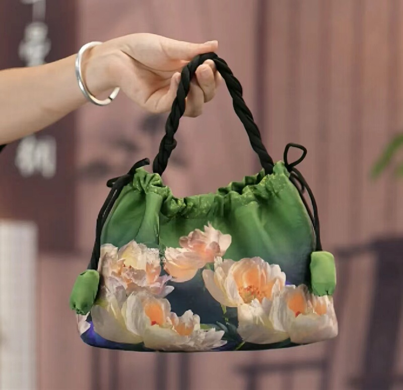 20*29【Ruyi Bag】New Chinese-Style Xiangyun Adjustable Crossbody Multi-Purpose Compact National Style Versatile Non-Repetitive Design