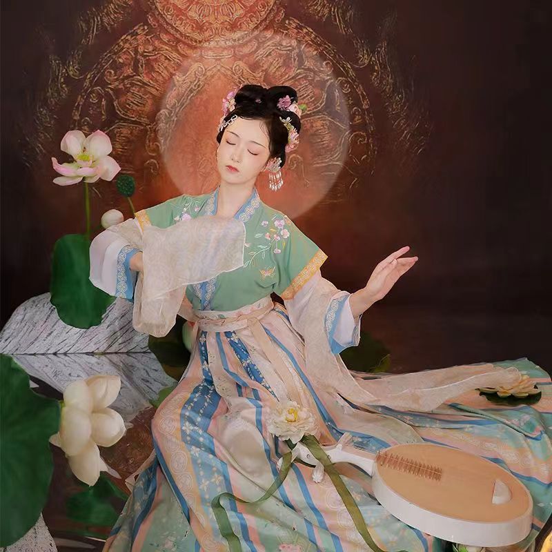 Tang Dynasty-Style Fairy Hanfu for Women, National Style 2026 New Model, Dunhuang Flying Fairy Exotic Style Spring and Autumn Outfit, Original Cheongsam for Everyday Wear