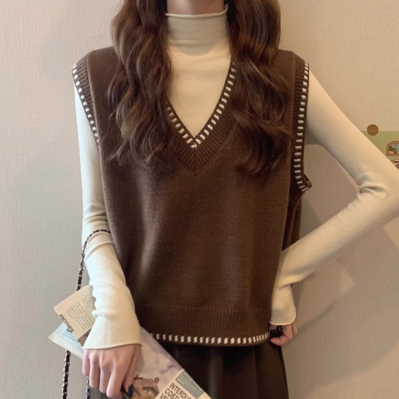 V-Neck Sleeveless Cashmere Vest for Women 2026 Autumn and Winter New Loose Versatile Wool Knitted Base Shirt Sweater V-Neck Sleeveless Cashmere Vest for Women 2026 Autumn and Winter New Loose Versatile Wool Knitted Base Shirt Sweater