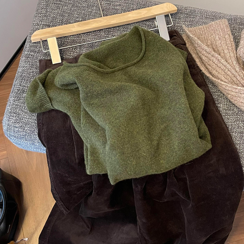 Sun! Super Flattering~ Green Rolled-Edge Long-Sleeve Knit Sweater for Women, 2026 Vintage, Relaxed Fit, Skin-Friendly, Soft Sweater Sun! Super Flattering~ Green Rolled-Edge Long-Sleeve Knit Sweater for Women, 2026 Vintage, Relaxed Fit, Skin-Friendly, Soft Sweater