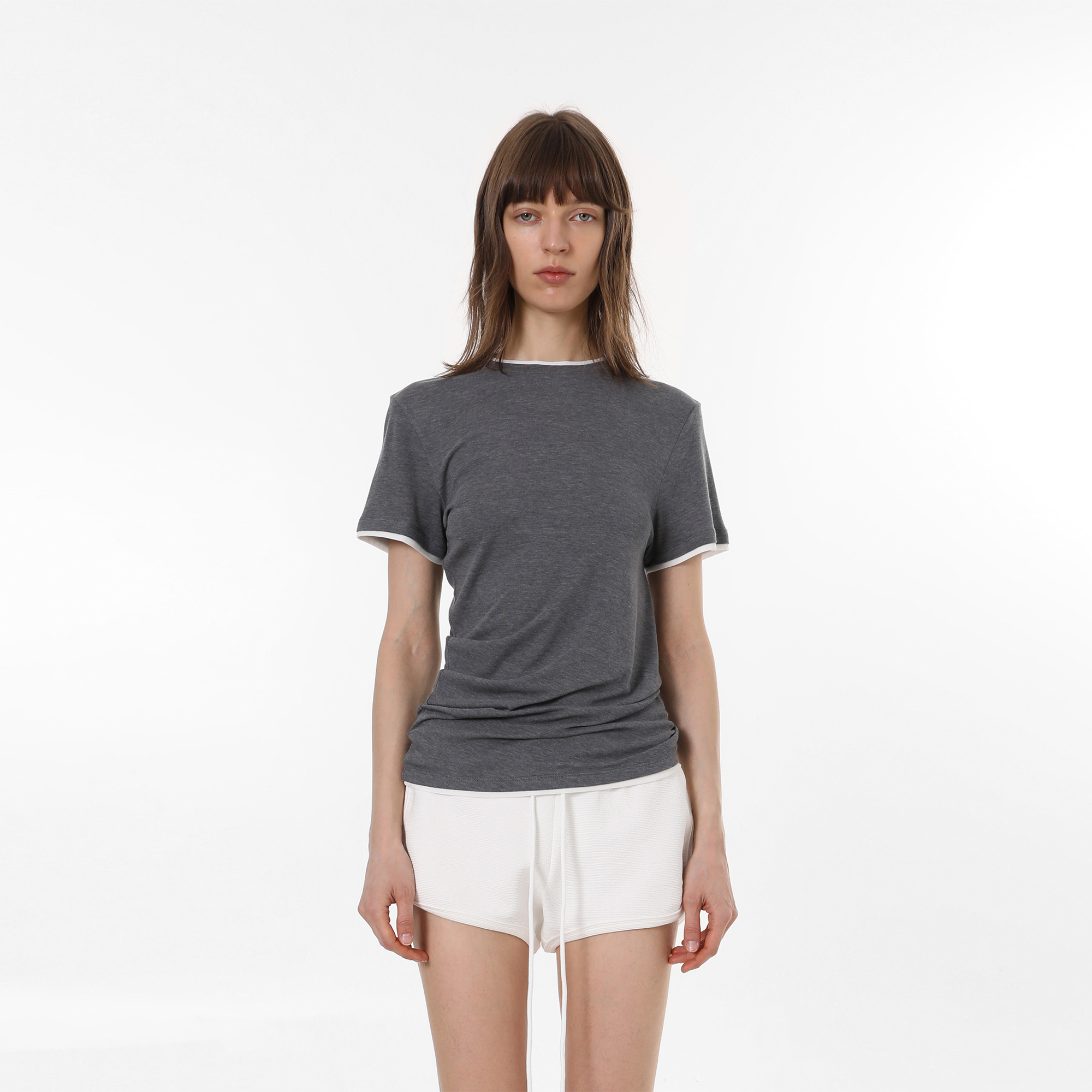 Jinnizフェイクツーピースコントラストカラー半袖Tシャツレディース夏新作ストレートスリムラウンドネック斜め裾カジュアルトップス
