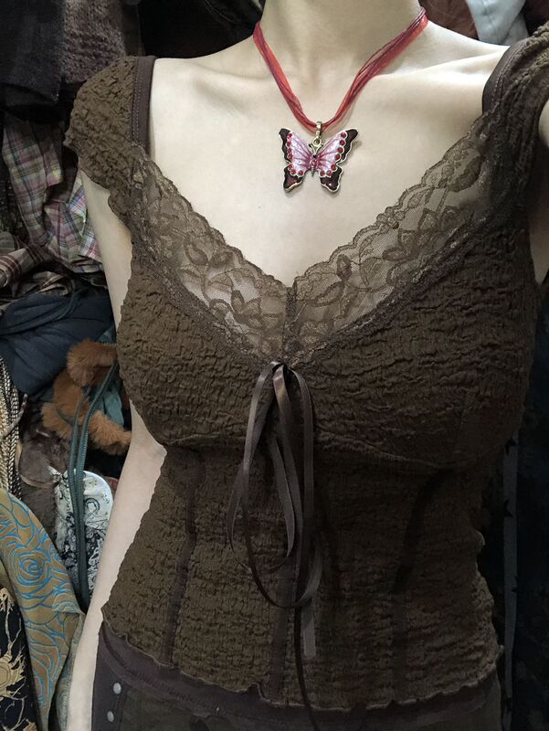 American Retro Lace V-Neck Short-Sleeve T-Shirt for Women, Plus Size, Slightly Chubby, Sweet and Spicy, Autumn and Winter Base Layer, Short Top for Summer