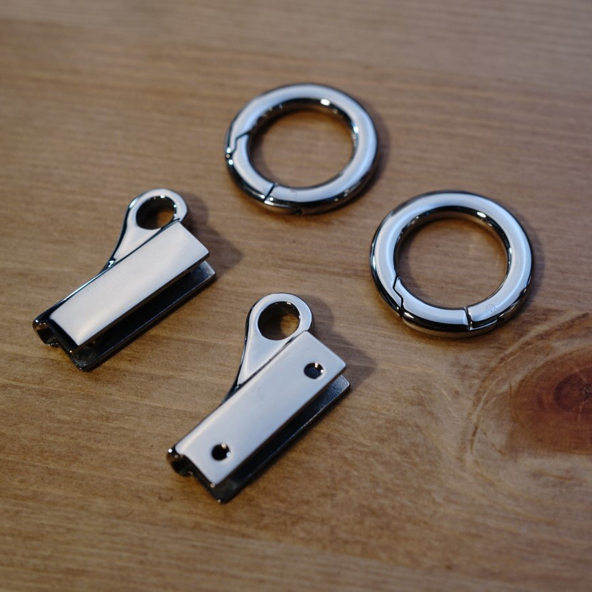 Handmade leather hardware accessories AMY-ROKE provides handmade leather luggage locks