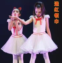 Childrens red scarves to serve in a small lotus breeze The wish I was a red scarlet performance served fluffy skirt choral suit