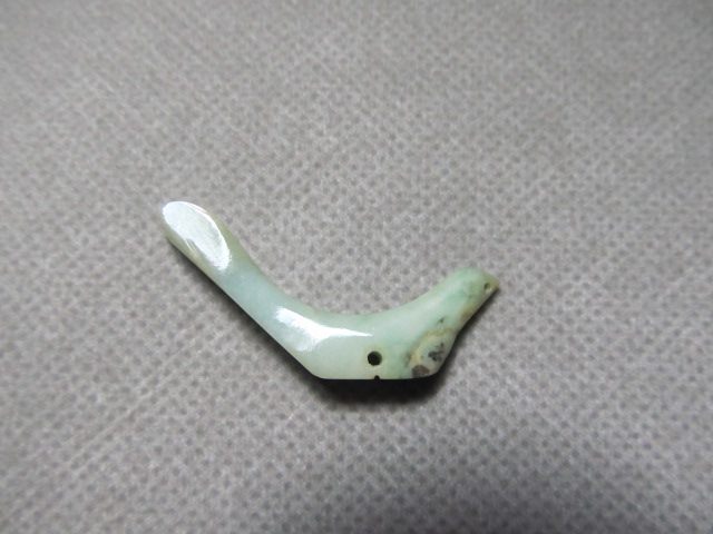 (Folk custom) Ancient Jade old Jade Qing Dynasty jade bird shape pendant specific Role Unknown