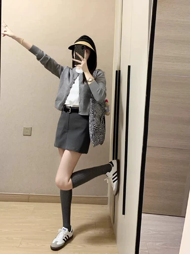 Трикотажный весенний кардиган, приталенный тонкий свитер, короткая куртка, подходит для подростков