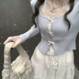 Весенний сексуальный синий трикотажный свитер с бантиком, футболка, облегающий крой