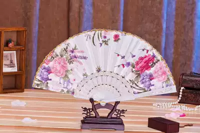 Folding fan, women's style, ancient style, Chinese style, small folding fan, silk cloth, square dance, show fan