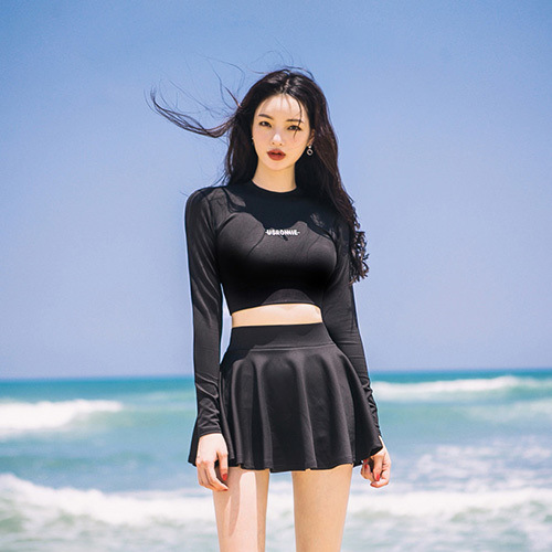 Korean sunscreen swimsuit women's long-sleeved boxer two-piece skirt-style exposed belly conservative slim sexy resort hot spring swimsuit