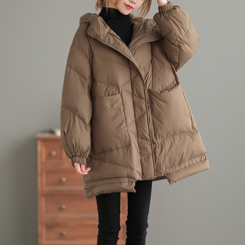 Down clothes Girl with cap loose 2021 Winter new Korean version thickened Warm Pure White Duck Suede Bread woman