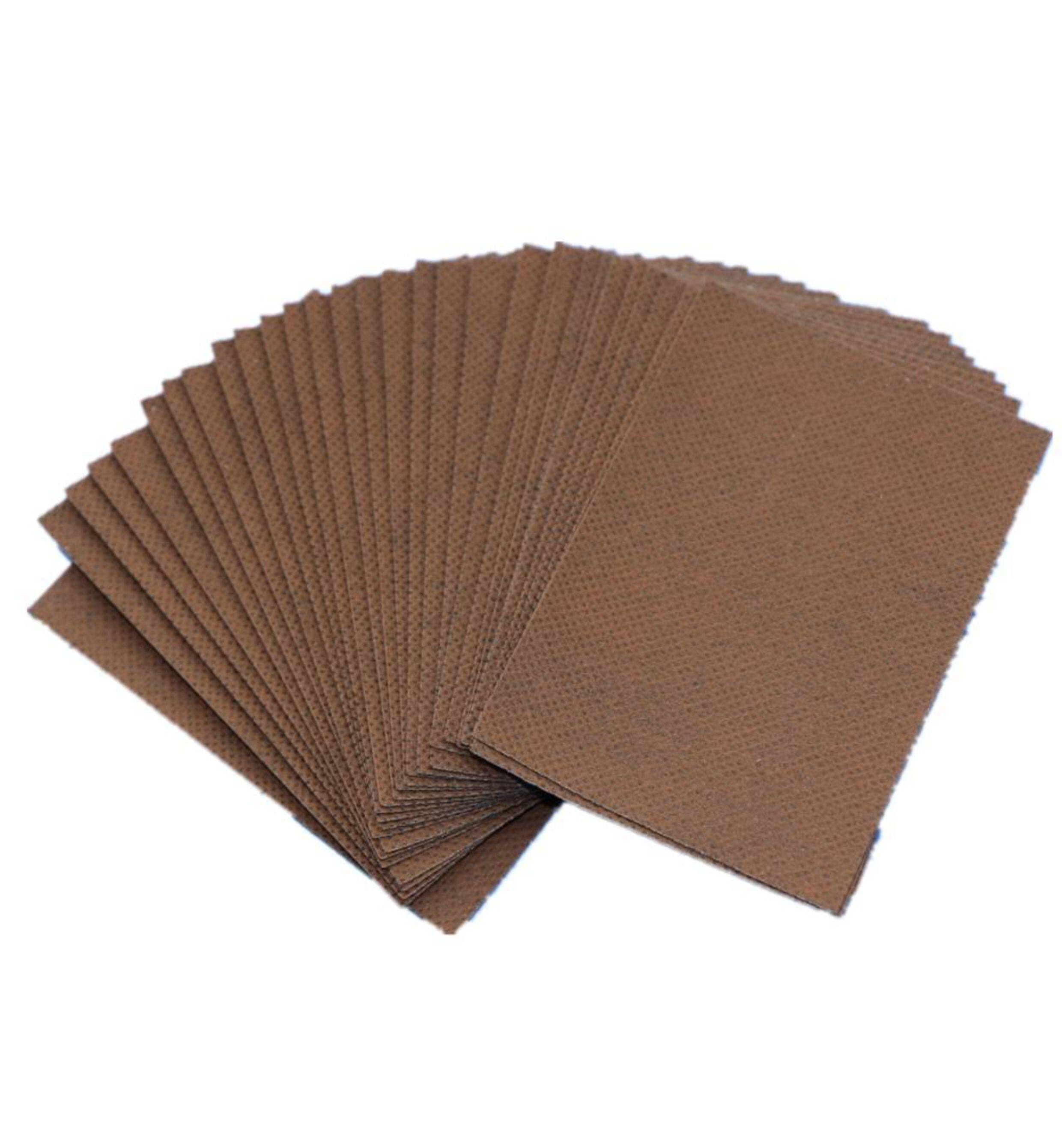 Warming Ginger Heat Patch with Mugwort for Neck Shoulder Waist Leg Knee Self Adhesive 5x8cm in use