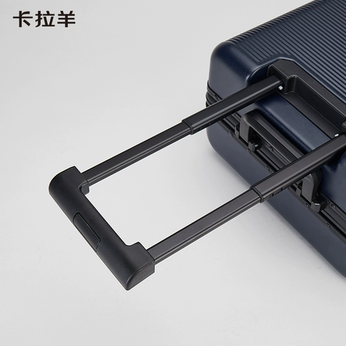 Универсальный чемодан подходит для мужчин и женщин