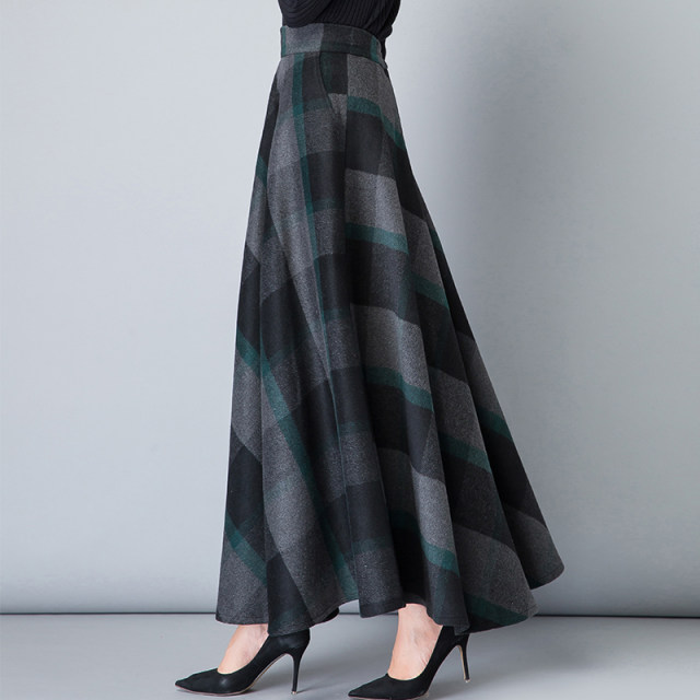 2021 autumn and winter new all-match plaid woolen skirt female high waist A-line long skirt large swing dance skirt large size skirt