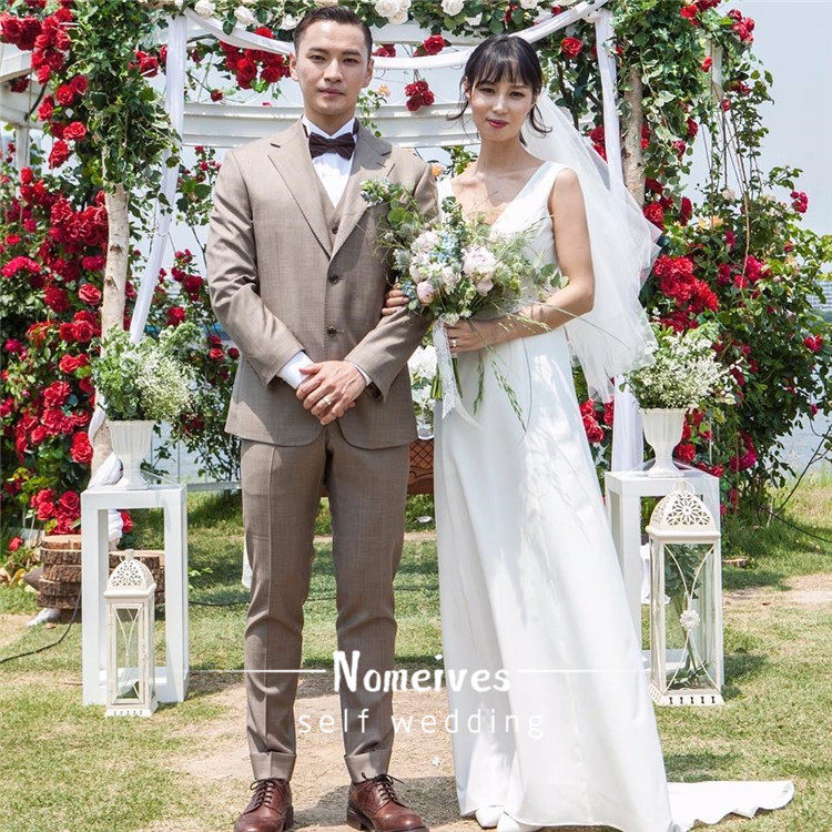 (Morning Xi) Nomeives summer new lean V collar Brief about light wedding dress Sexy open back small trailing off the door 