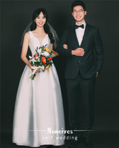 White gardenia flowers] 2020 new elegant retro satin wedding dress French art wedding dress out of the house Sexy Truffle