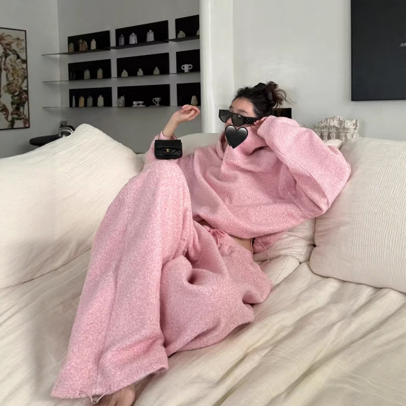 2026 New Casual Sportswear Set for Women, Autumn and Winter, Fluffy and Thickened, Slimming Sweatshirt and Wide-Leg Pants Two-Piece Set
