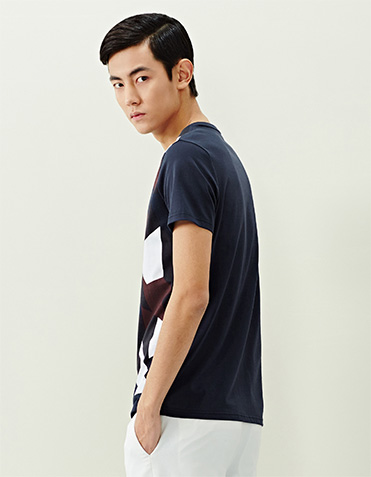 Hòa bình chim nam ngắn tay áo T-Shirt đối xứng hình học màu bông vòng cổ xu hướng bên trong mùa thu B1DA53517