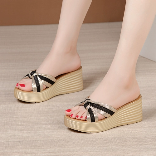 Золотые слайдеры на высоком каблуке, тапочки, летняя модная обувь на платформе, большой размер