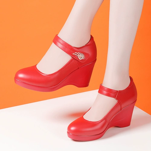Высокая обувь на платформе, танцующие комфортные туфли для матери, коллекция 2023, мягкая подошва