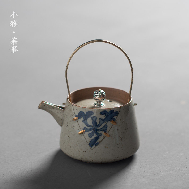 Blue and white beam pot Antique copper handle hand-held pot teapot depicting Jinzong ceramics household special kung fu tea set