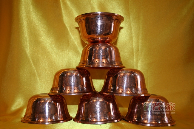 Walker House Nepal pure copper engraving flowers for water drinking water bowls Water purification cups Water purification bowls 7 auspicious pendulum pieces