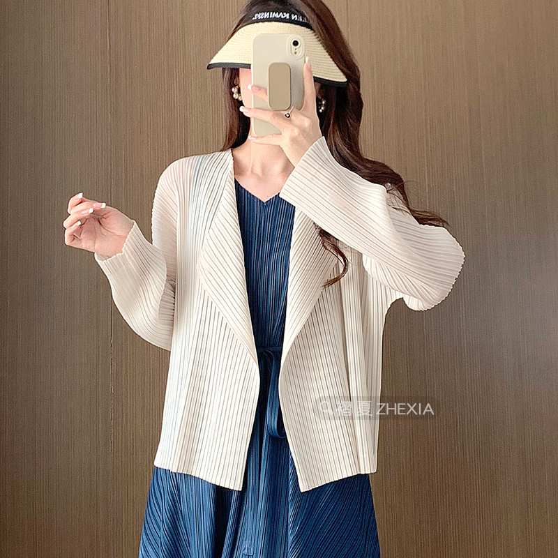 Miyake Style Jacket for Women, New Autumn High-End Elegant Cardigan Shirt, Long-Sleeved Pleated Top, Air-Conditioning Shirt for Women