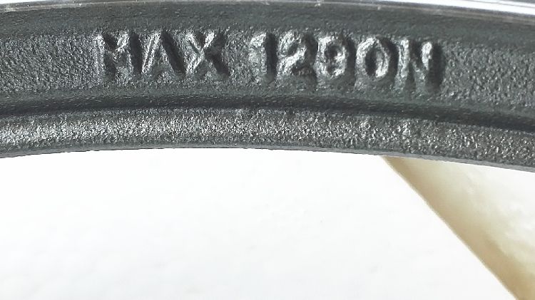 Áp dụng cho Suzuki Ruishuang EN150 EN150-A vành trước bánh trước nhôm bánh xe phụ tùng - Vành xe máy giá vành xe máy wave alpha