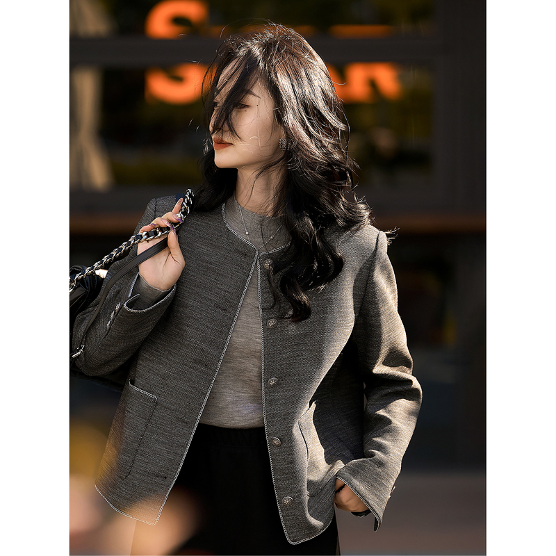 Ice Point Price, Flexible and Stylish, High-Quality, Elegant Commuter-Style Short Jacket for Women, 2026 Autumn New Product√