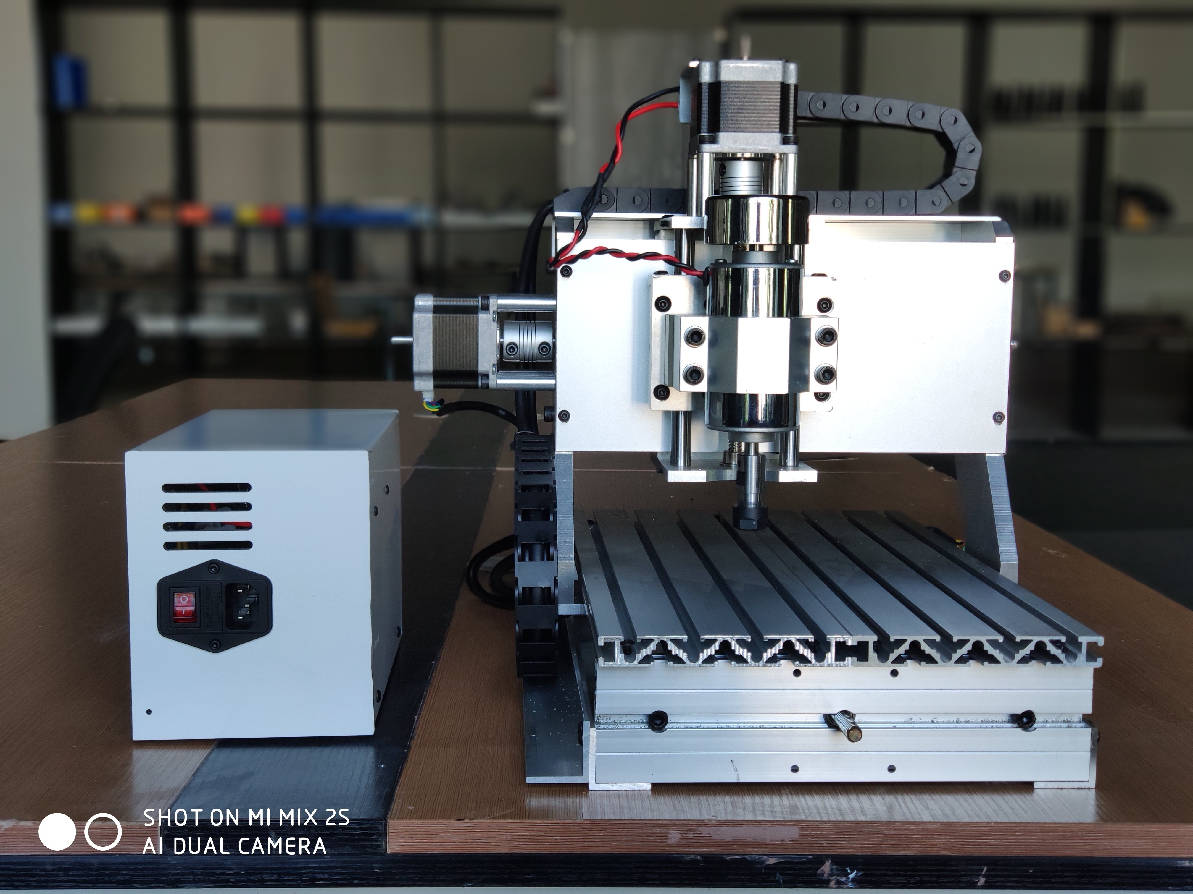 Engraving machine 3020 small CNC milling machine embossing machine engraving and milling copper aluminum plastic wood PCB board, etc.