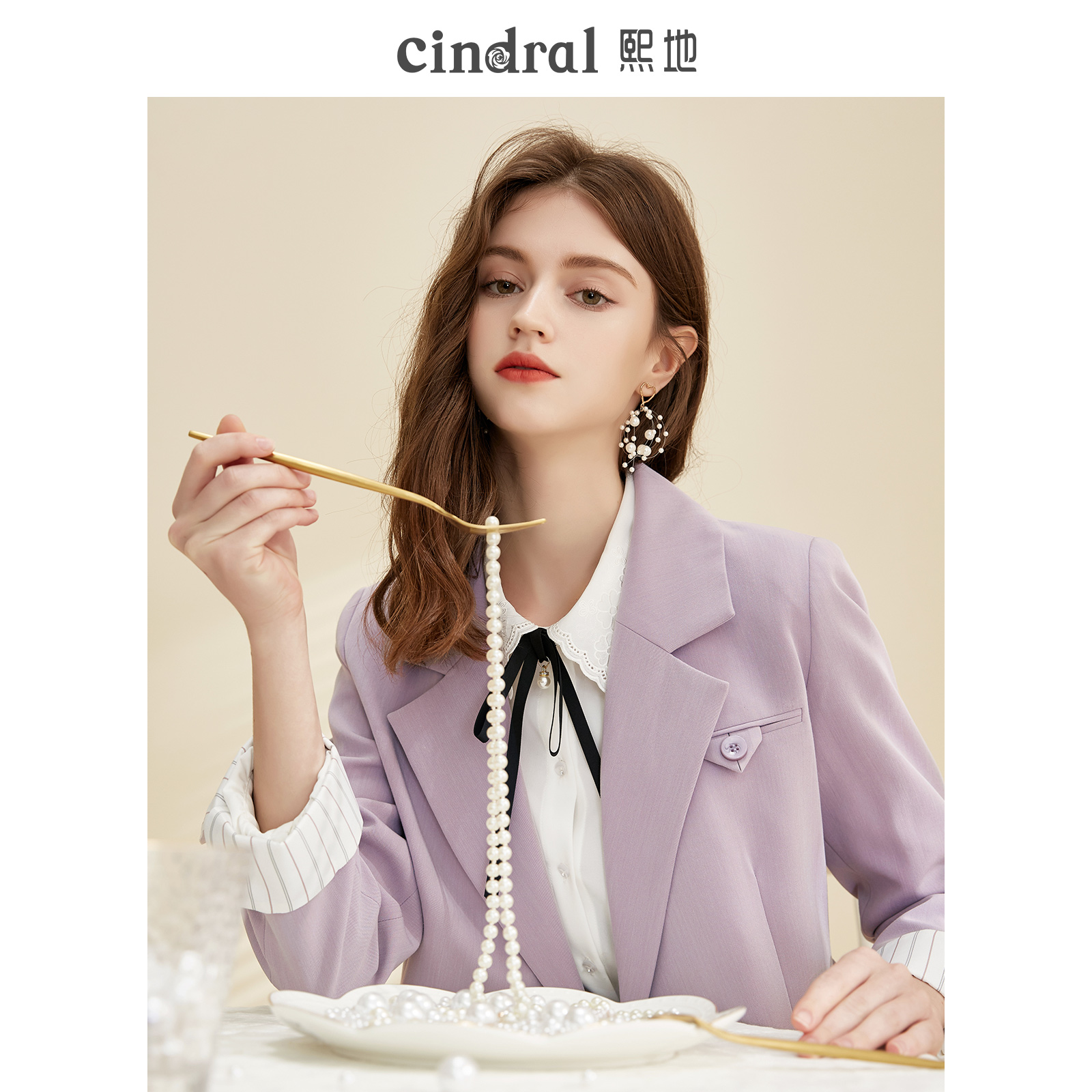 Xi Prefecture 2022 Spring Dress New Purple Little Suit Jacket Woman Korean version Temperament Fashion Short And Small Subsuit