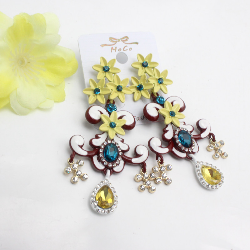 New big-brand metal roasted with diamond flower earrings female fashion luxury water droplet gem ear crash