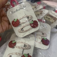 Красное яблоко