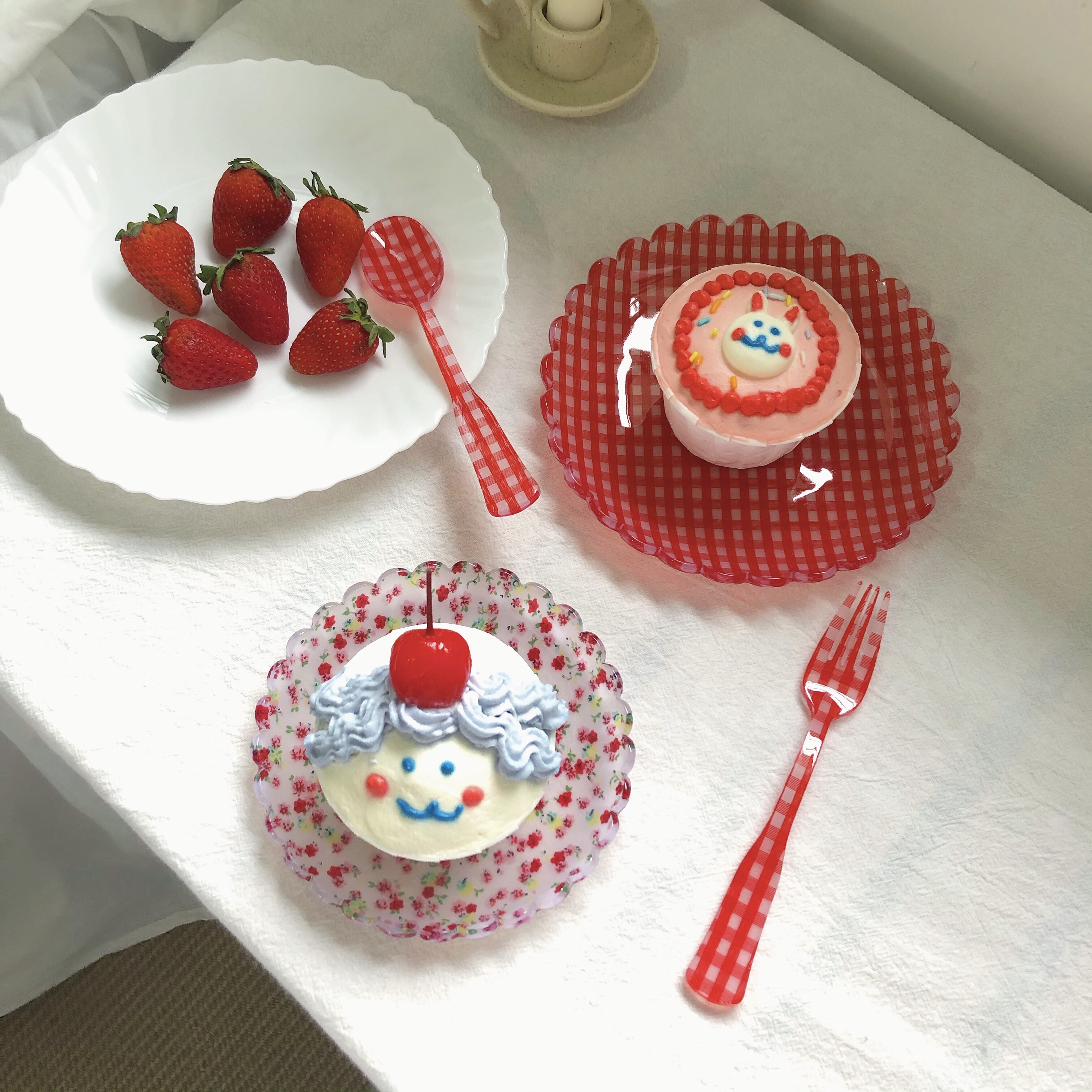 Homemade Korea Ins French style Gripples Blossom Pan Dessert Fruit Cake Tray Containing small sauces
