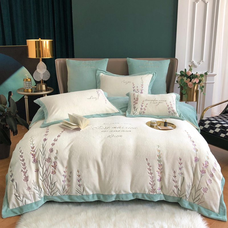 Milk Suede Four Pieces Winter Thickened Coral Suede Double Face Suede Warm Small Fresh Flower Embroidered Bed Sheet Quilt Cover