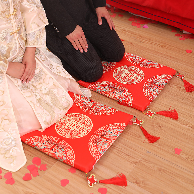 Wedding supplies thicker satisfaction cushion bride stepping on wedding mat to tea day and day to kneel