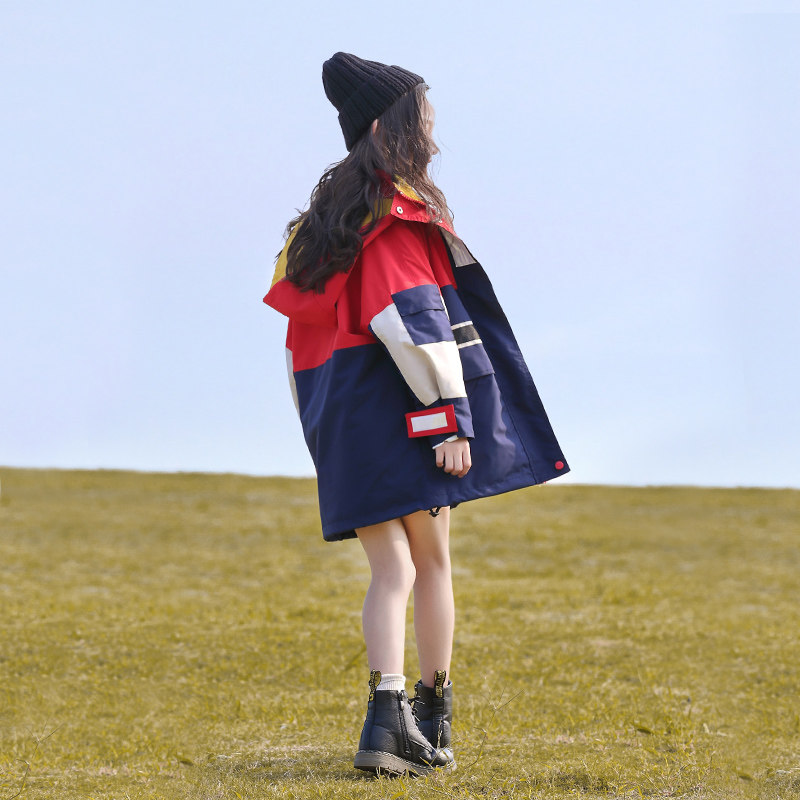 Children's clothing girls' coat 2022 spring new trendy children's middle-aged and older children's jacket tooling windbreaker girl spring and autumn