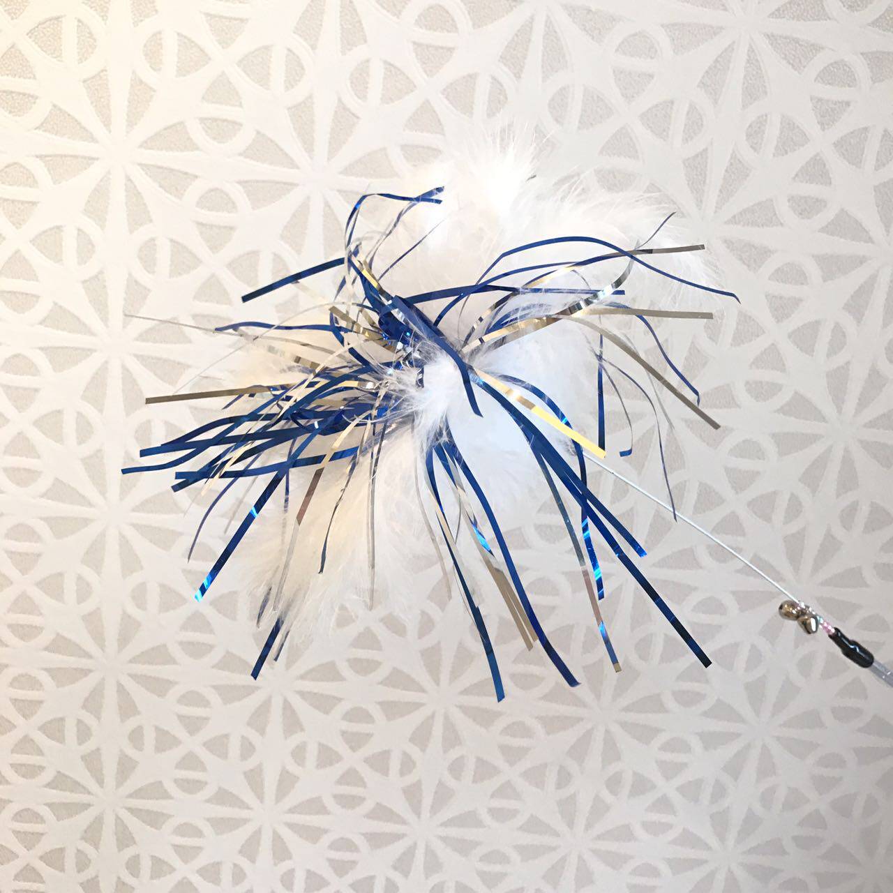 Field Cat Steel Wire Rod Natural Eco-friendly Turkey Floss Five Colorful Sequin Teasing Cat Stick Feather Stick Cat Toy