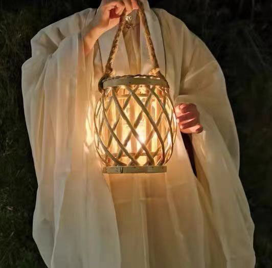 Rattan lantern handmade log bamboo portable lantern ancient style Hanfu photography photo props garden decoration palace lantern