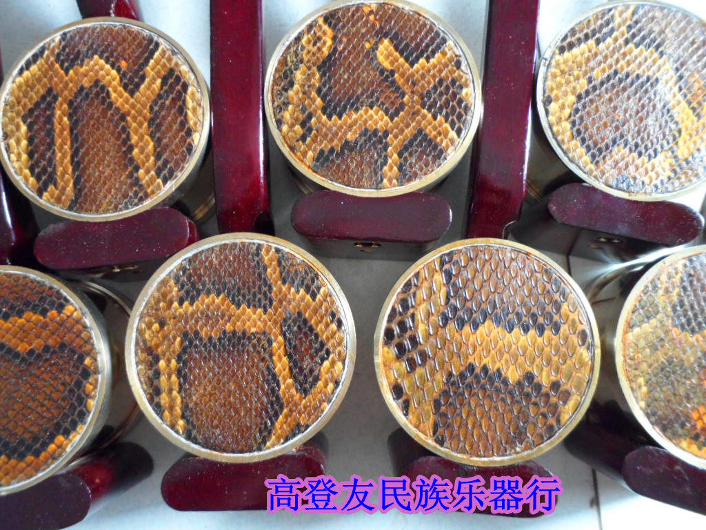 Color wood pendant violin Willow eucalyptus pendant violin Gifts of piano boxes and accessories