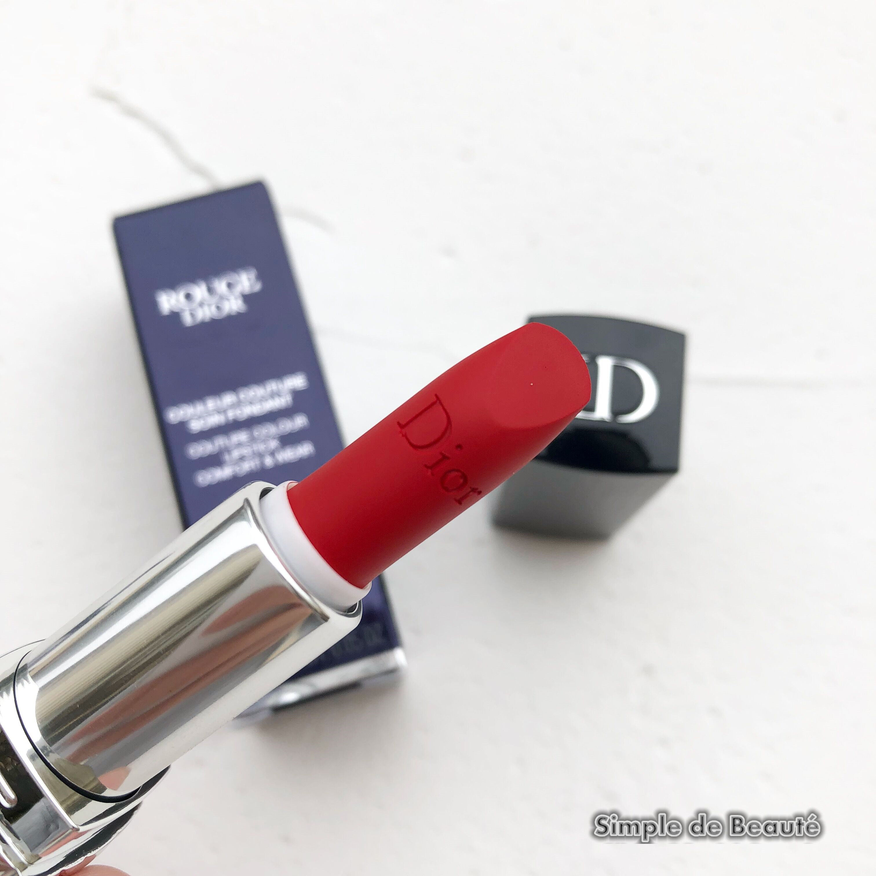 Dior Dior 999641740 nourishing dumb, bright blue starred red tube black tube mouth red positive dress trial bag
