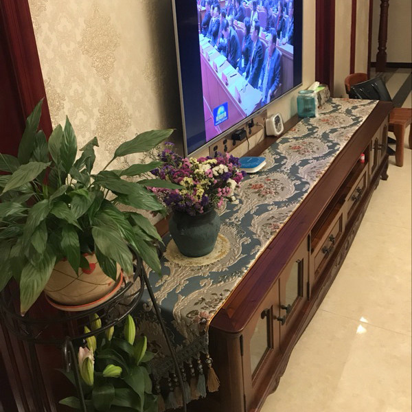 Table runner light luxury European coffee table mahogany tablecloth TV cabinet modern American luxury long strip fabric high-end customization